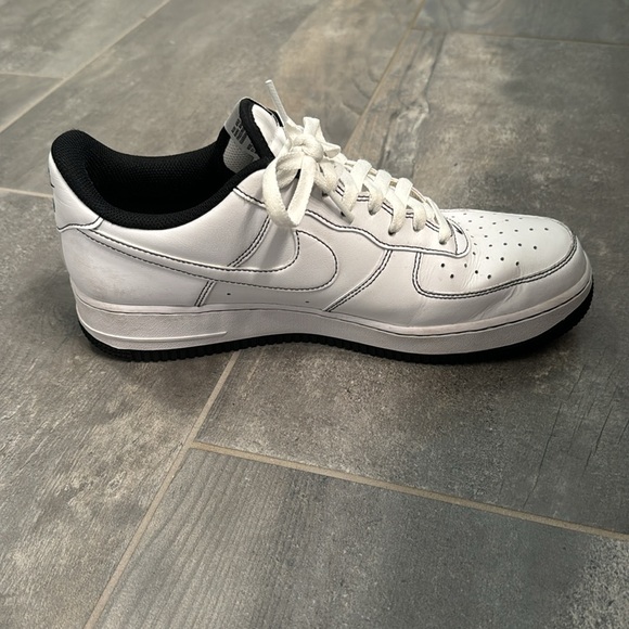 Mens Nike Air Force 1 Low ‘07, Size 10, White & Black - Picture 7 of 8